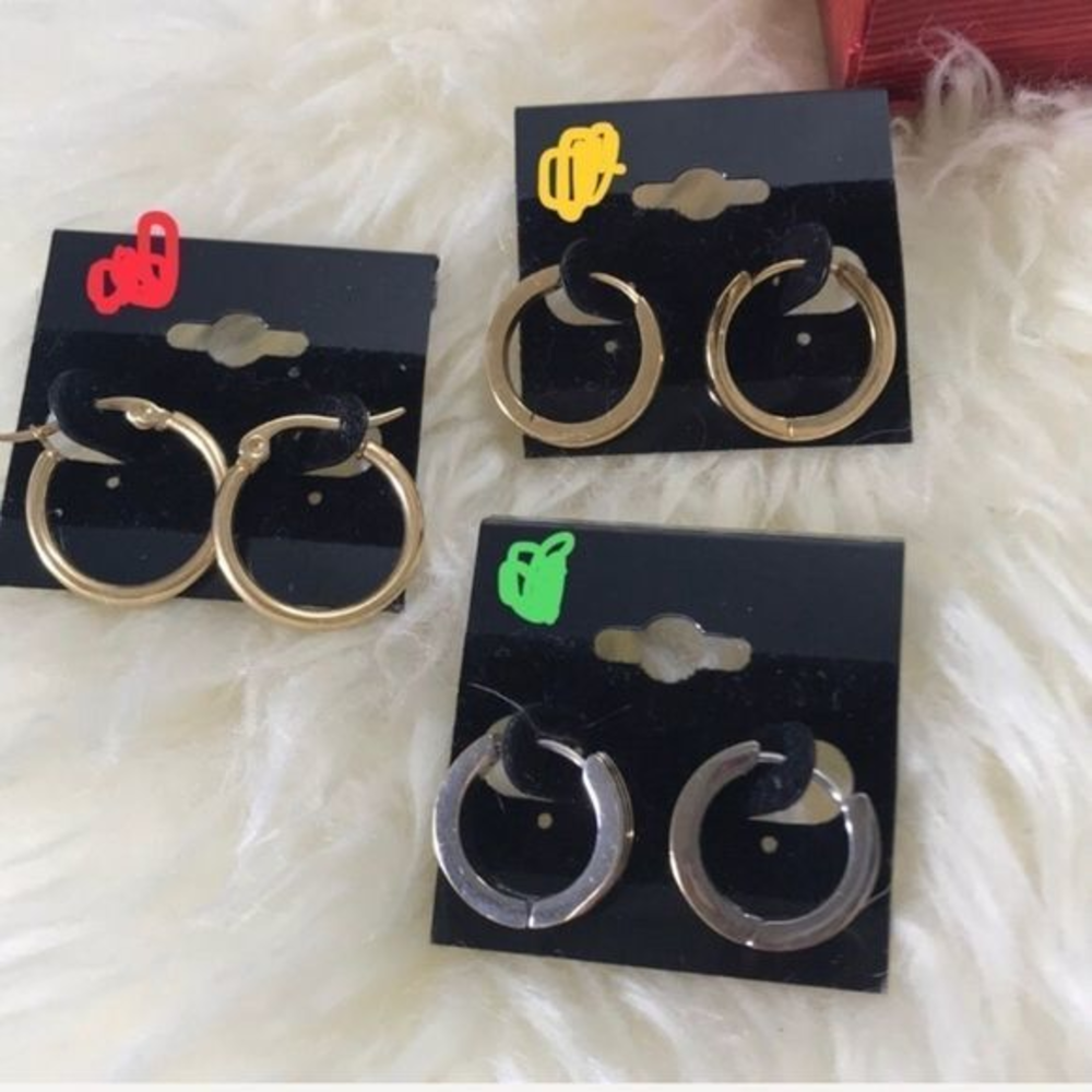 🎊CLEARANCE!! All‎ earrings for $25🎊